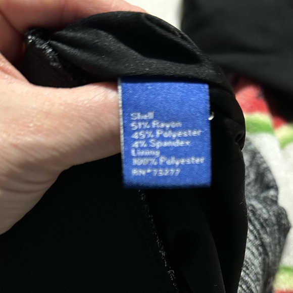 Apt 9 midi skirt with side slit in a weathered dark grey black. 🩷 - Picture 6 of 6